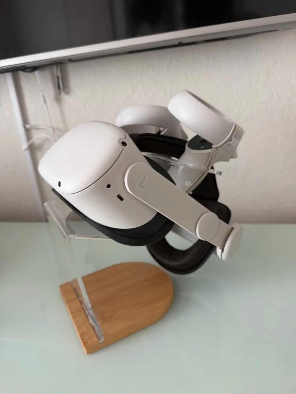 White Wireless VR Headset with Ergonomic Controllers